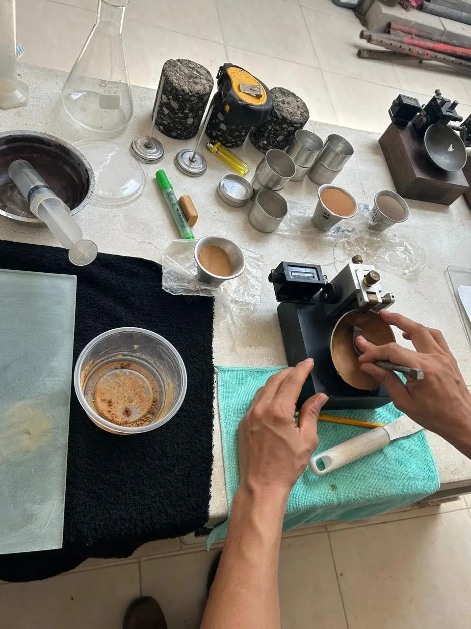 Prueba de corrosión acelerada en barras de acero